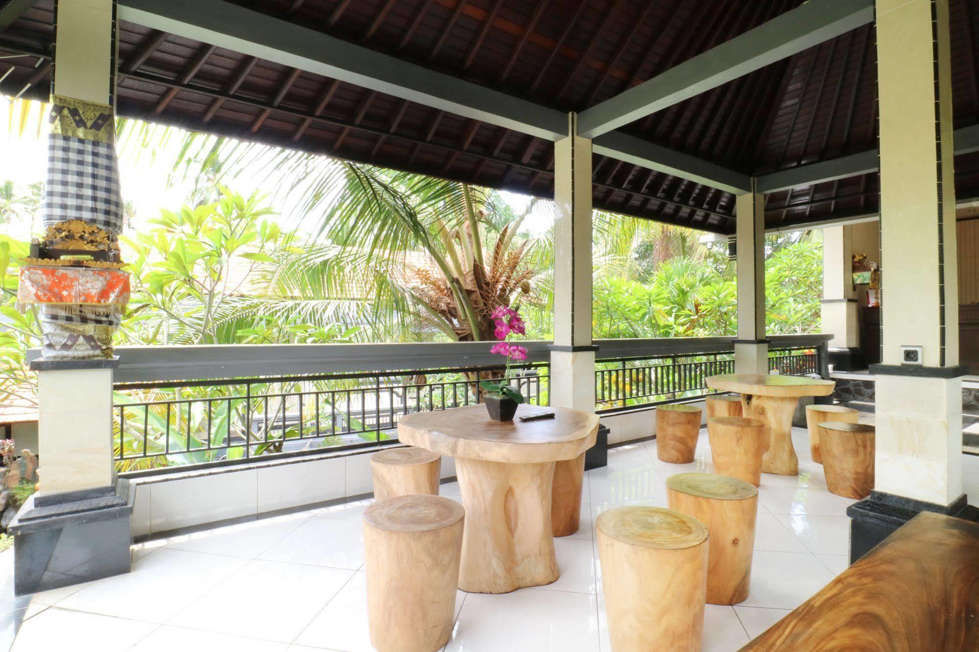 Oyo 91925 Ijo Eco Lodge Hotel Mengwi Exterior photo