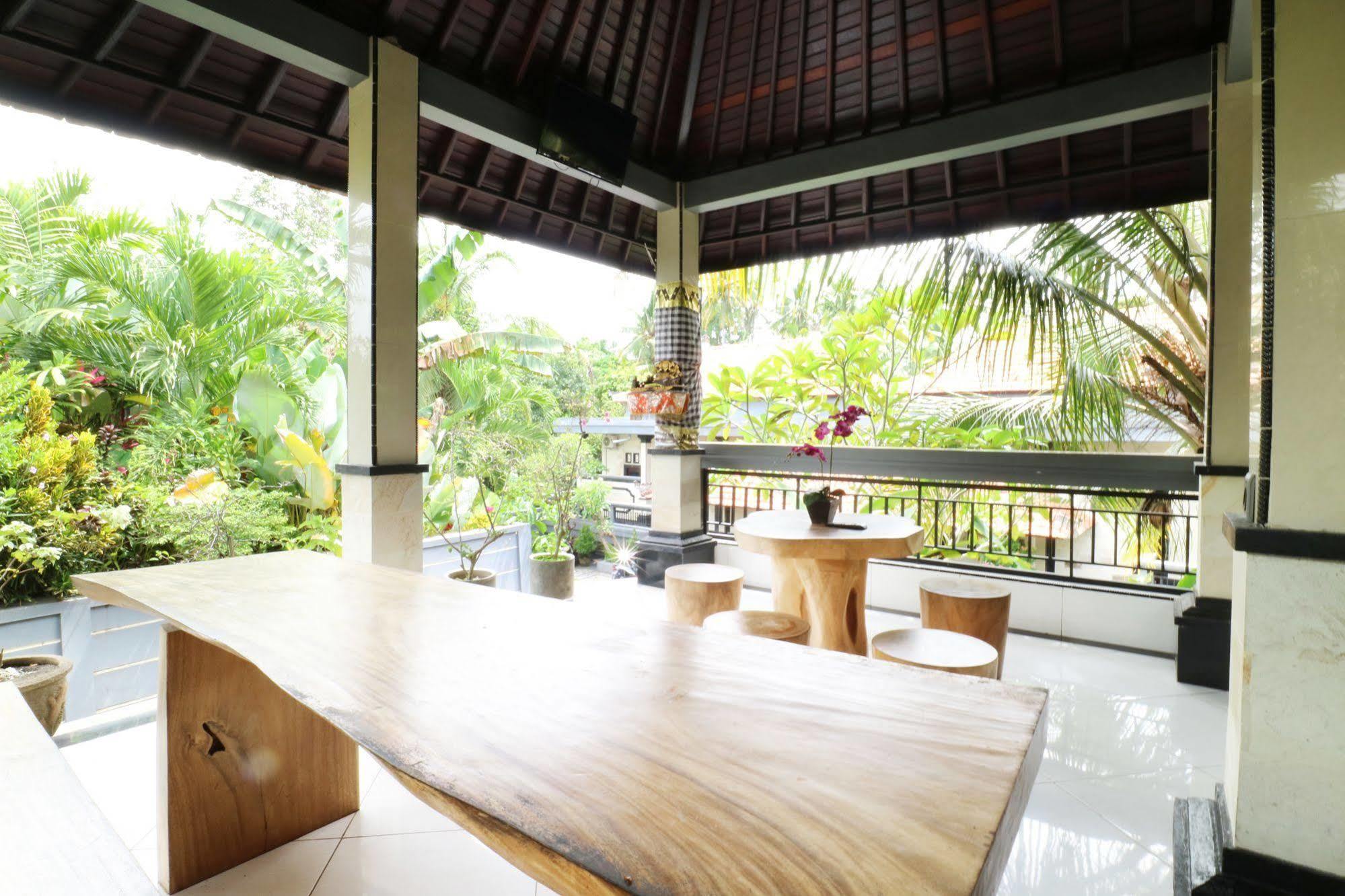 Oyo 91925 Ijo Eco Lodge Hotel Mengwi Exterior photo